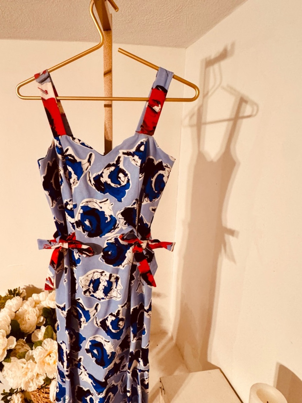 Sachin + Babi Blue Floral Midi Dress with Red Strap Accents - Picture 4 of 11